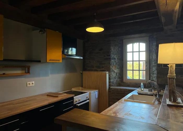 בית נופש Proche De La Chez Hippolyte *